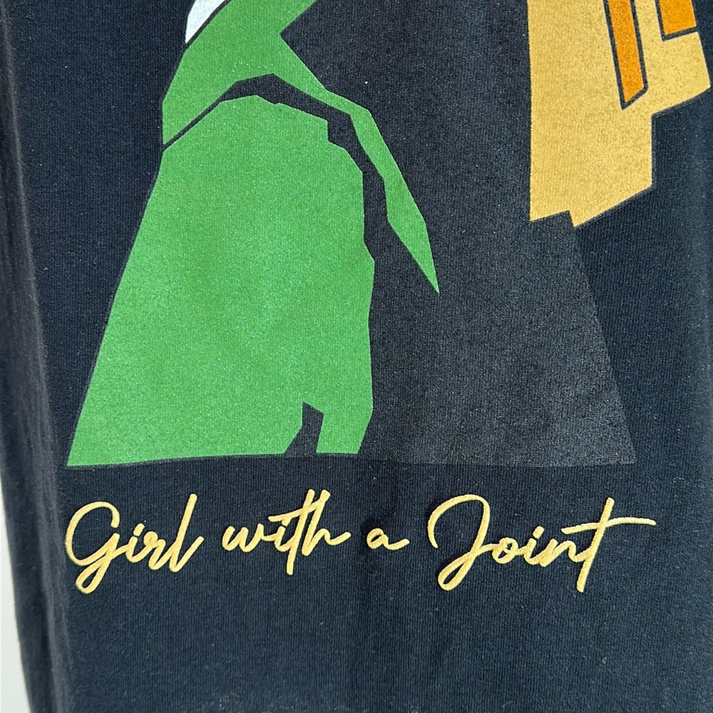 NWOT BrandMakers Graphic T-Shirt Med - Picture 7 of 9